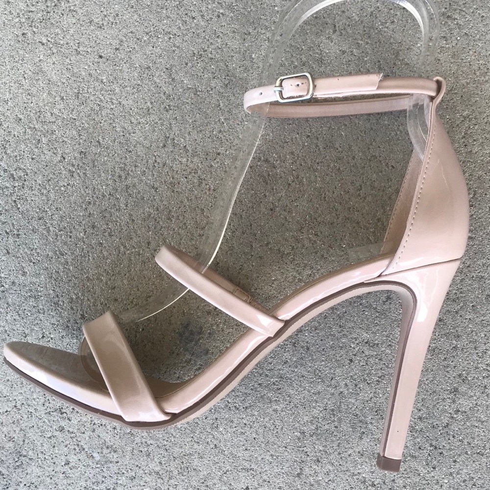 Last 1! Delicious patent nude 4” ankle strap HEEL - Picture 2 of 4